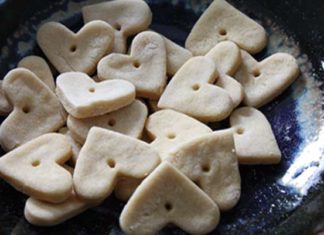 Валентинки своїми руками з солоного тіста.