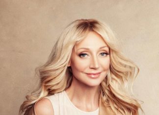 Крістіна Орбакайте показала свого змужнілого середнього сина.