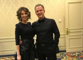 Наталія Сенчукова і Віктор Рибін відстояли довгу чергу заради вечері в їдальні Італії.