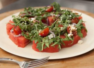 Кавуновий салат за 5 хвилин.