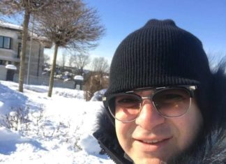 Гарік Мартиросян рекламує акаунт дружини за їжу.