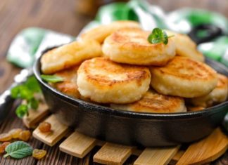 Регіна Бурд поділилася секретом приготування смачних сирників.