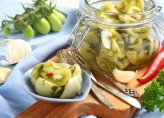 Помідори-обжорки.