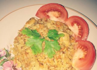 Плов з куркою по-домашньому.