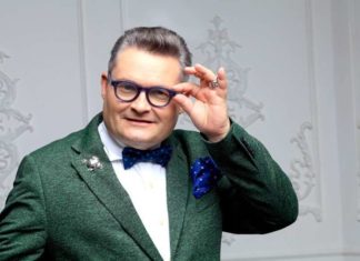 Вітаємо історика моди Олександра Васильєва з днем народження!.