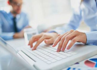 Як отримати підвищення, минаючи постіль боса.