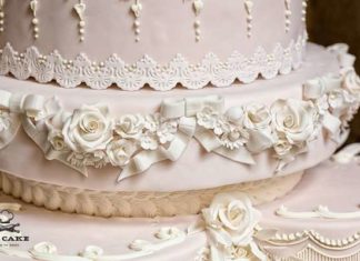 Весільний торт Вільяма і Кейт виготовили в Москві.