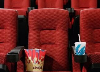 Більше сотні глядачів втекли з прем’єри знаменитого режисера