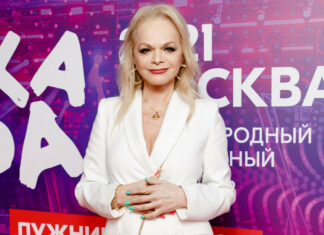 Занадто дорого, щоб дарувати: ларису долину змусили повернути прикраси за 4 млн руб