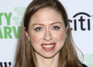 Єдина дочка білла клінтона вперше за довгий час з’явилася на публіці