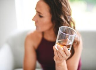 Моя тверезість переконала мого чоловіка кинути пити, але не так, як ти думаєш