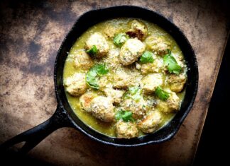 Фрикадельки з індички з сальсою-верде: техаський варіант класики