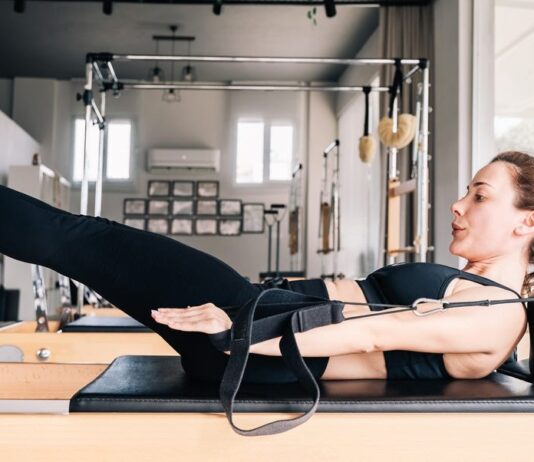 Пілатес на реформаторі може спричинити заколисування: ось чому та як це виправити