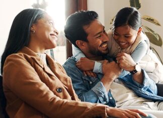 Євангельськи Орієнтоване Виховання: Виховання Дітей Через Спокуту, А Не Просто Правила