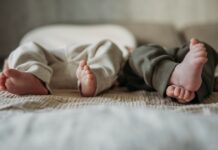 Dvojčata narozená odděleně: příběh, který se stal virálním