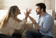 Як припинити сварки в парі до того, як вони ескалують: 12 практичних стратегій